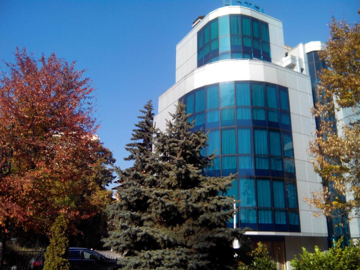 Hotel Latinka Sofia Buitenkant foto